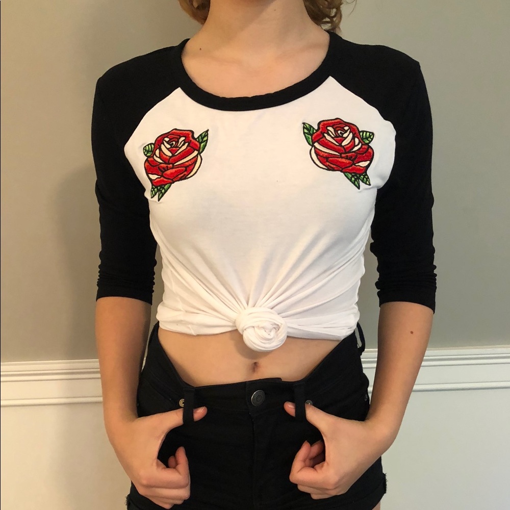 Rose decal t-shirt